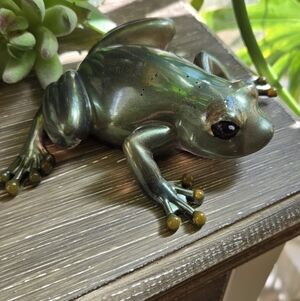 Hand Crafted Lucky Frog !